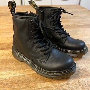 Like New Dr. Martens black leather unisex little kids boots size 13
